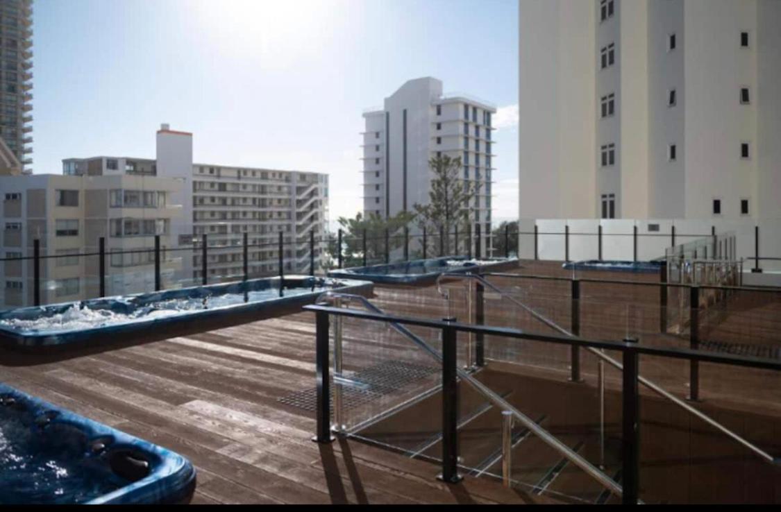 Luxury Apartment & Ocean View In Surfers Paradise Guldkusten Exteriör bild